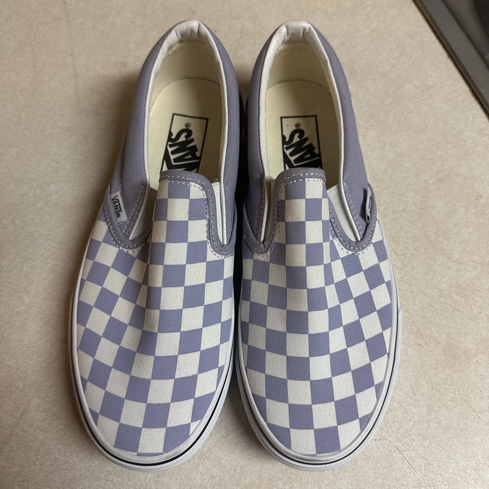 Lilac slip on checkered vans